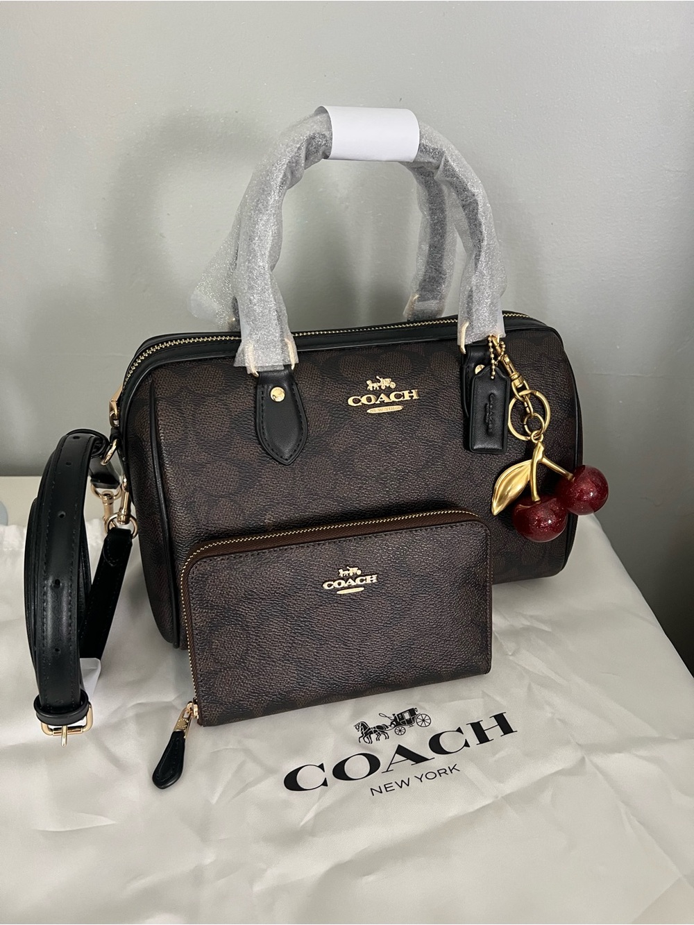 Coach Rowan Satchel In Signature Canvas And Matching Wallet - Picture 1 of 16